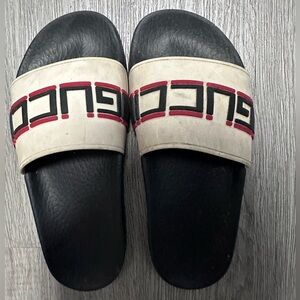 Gucci Women’s Pursuit Stripe Slides